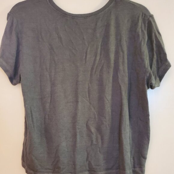 crop, graphic tee, wings - Picture 4 of 5